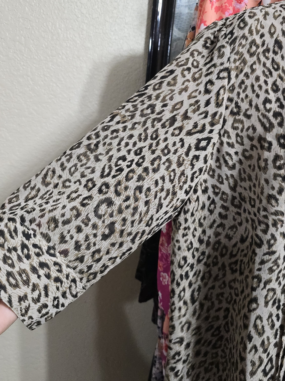 Leopard Print Ruffle Front Blouse - Neutral Animal Print - Picture 4 of 8
